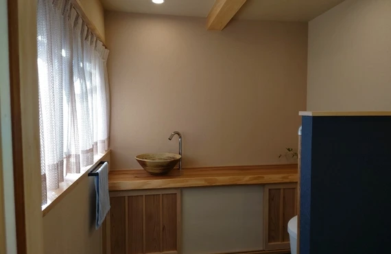 【柳井市　素敵な旧家の佇まいに合わせた旅館のトイレのような仕立てに改装してみました。】