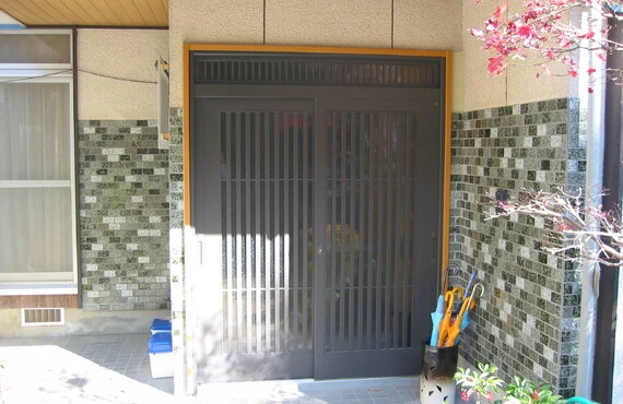 【田布施町　1階の屋根を撤去してその上に2階を増築して子供部屋にしました。】